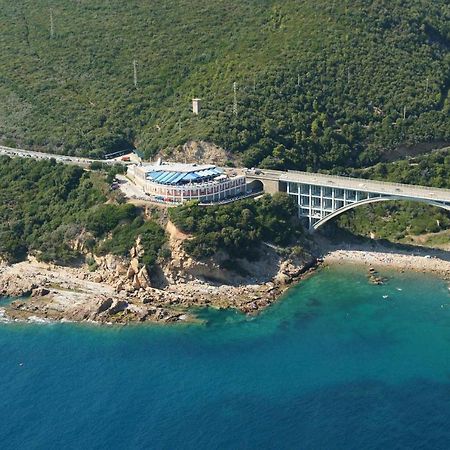 Il Romito Hotell Quercianella Exteriör bild